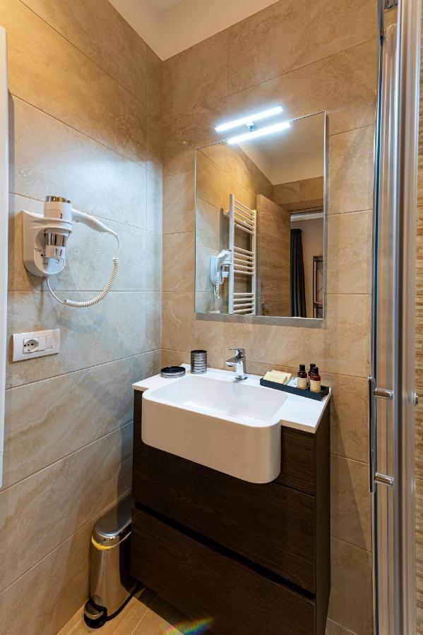 Astare -Short Lets In Bari Carrassi-公寓 外观 照片
